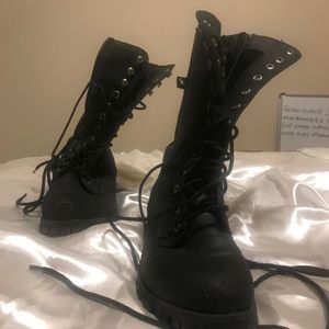 Women’s boots